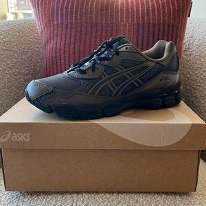 Brand new ASICS